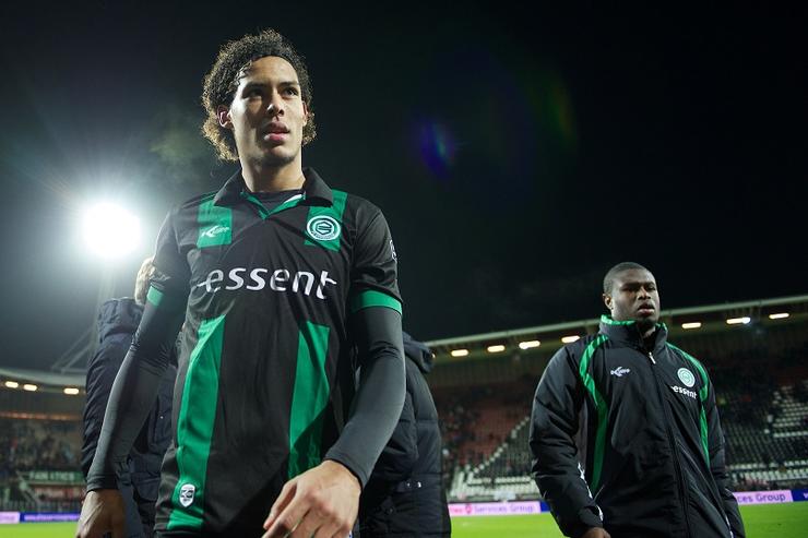 Con đường Van Dijk đến Liverpool và trở thành trung vệ xuất sắc nhất thế giới diễn ra thế nào?