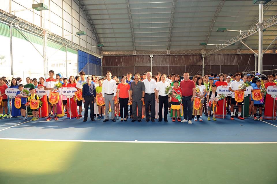 Kỳ thủ Lại Lý Huynh toàn thắng, cơ thủ Trần Quyết Chiến thất bại ở nội dung sở đoản