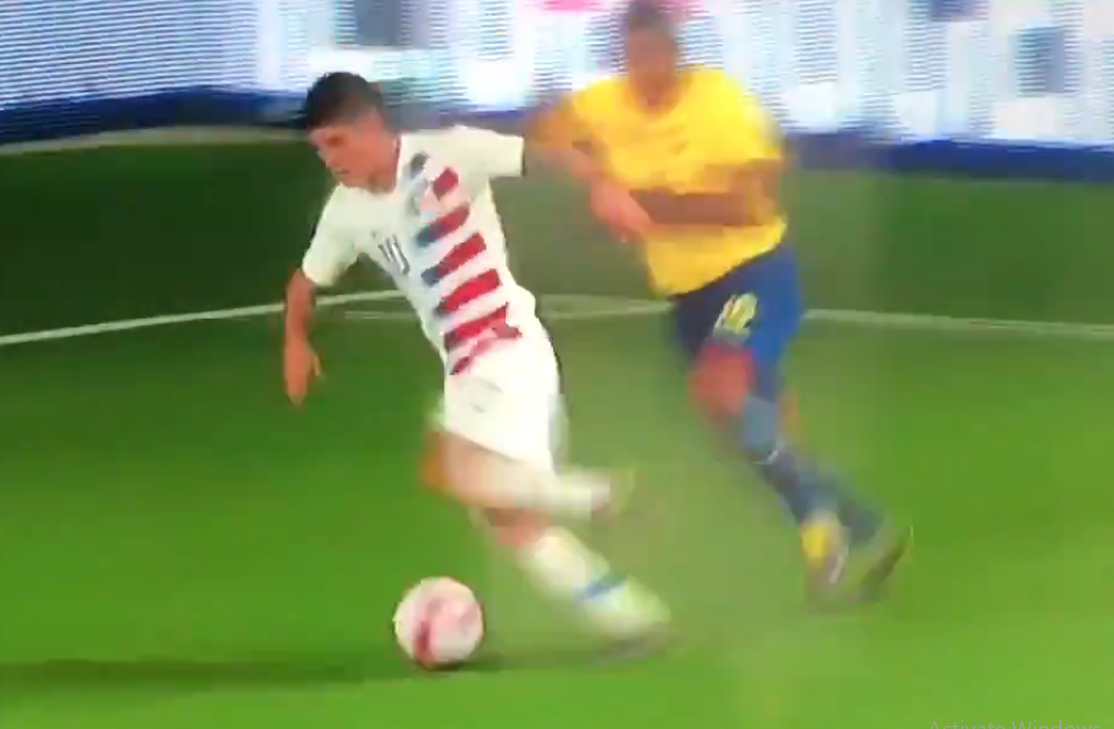 CĐV Chelsea phấn khích khi tân binh Pulisic cho sao MU “hít khói”