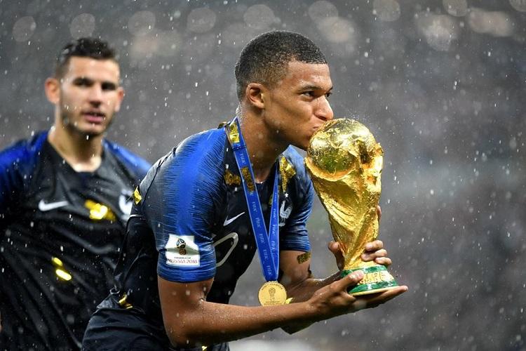 Mbappe lọt Top những VĐV Pháp kiếm tiền giỏi nhất trong năm 2018