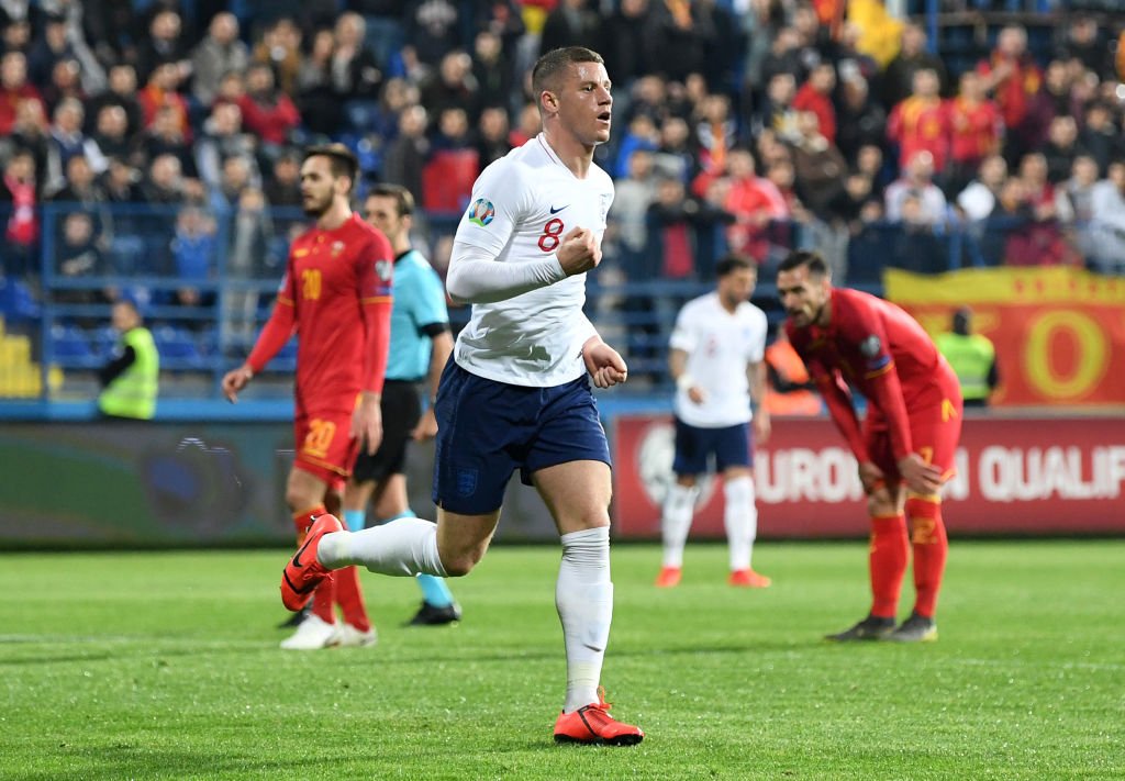Barkley lập kỳ tích, Sterling lại tung hoành và những điểm nhấn từ trận Montenegro vs Anh