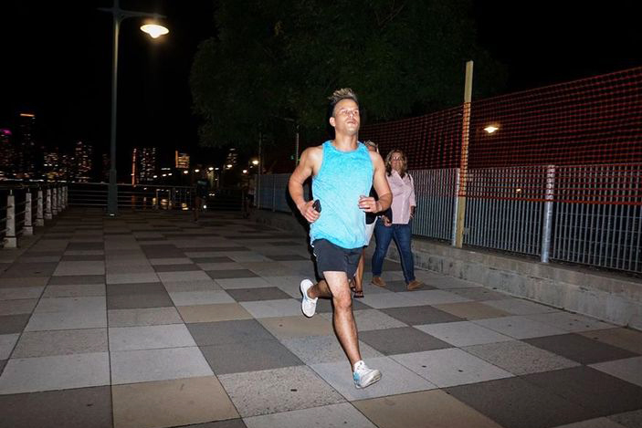 Chia tay bồ, chàng trai đồng tính Mỹ giảm hàng chục kg để sở hữu vóc dáng một marathoner Chia tay bồ, chàng trai đồng tính Mỹ giảm hàng chục kg để sở hữu vóc dáng một marathoner