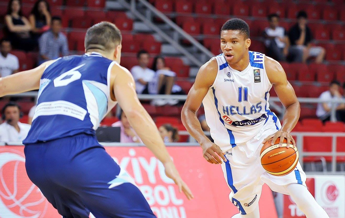 Trung phong Philippines nhớ lại cảm giác theo kèm Giannis Antetokounmpo tại FIBA World Cup Trung phong Philippines nhớ lại cảm giác theo kèm Giannis Antetokounmpo tại FIBA World Cup