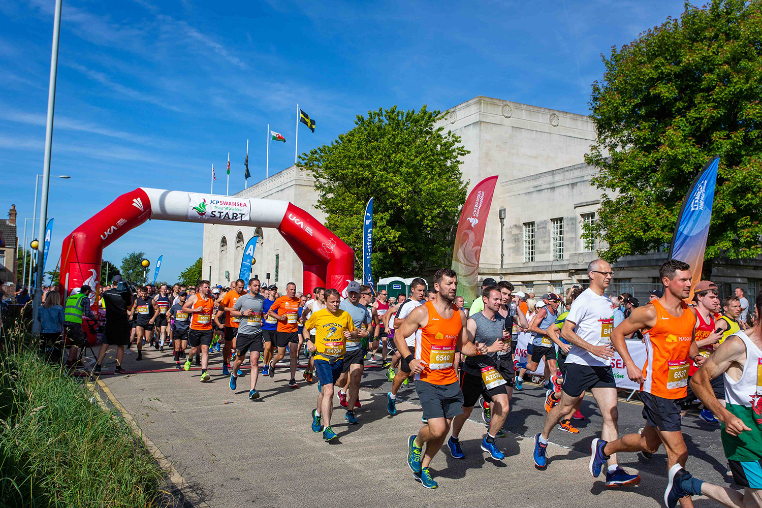 Danh tính vận động viên tử vong tại Swansea Half Marathon 2019 được công bố Danh tính vận động viên tử vong tại Swansea Half Marathon 2019 được công bố