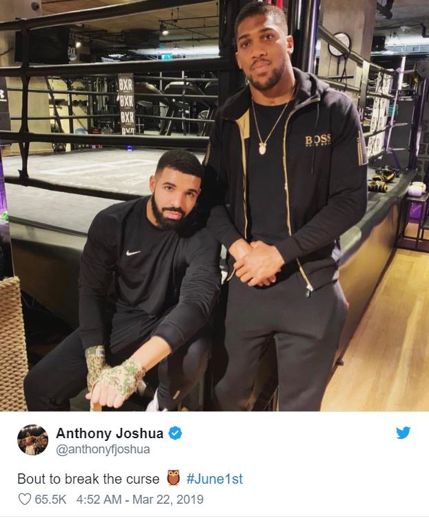 Rapper Drake bị HLV của Conor McGregor dọa đuổi thẳng cổ