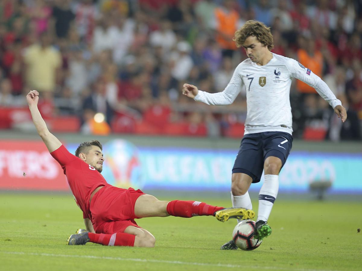 Griezmann đã biết anh sẽ thi đấu cho đội bóng nào vào mùa sau