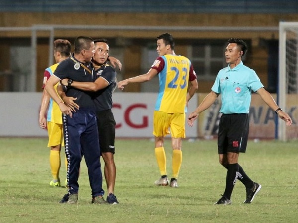 HLV Chu Đình Nghiêm: Nổi giận là bản năng, kiềm chế mới là bản lĩnh!