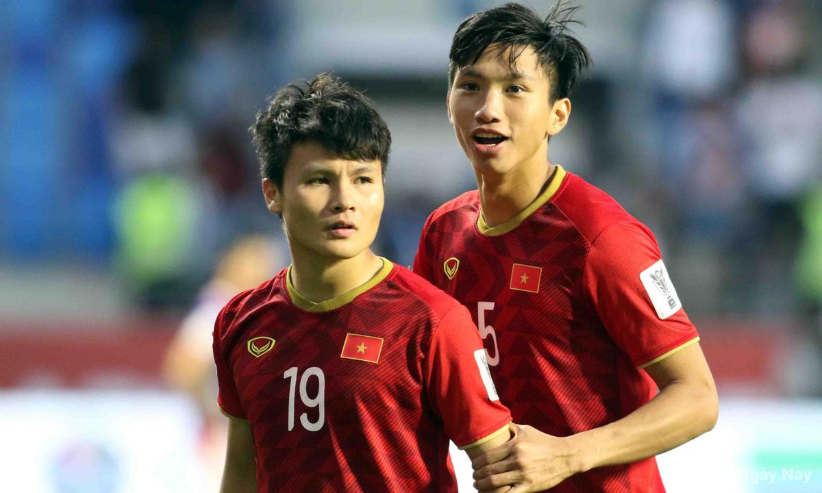 Chấn thương của Đình Trọng, Văn Đức: Hãy sử dụng các tuyển thủ đúng cách!