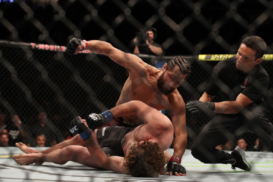 Jorge Masvidal sẽ chỉ chịu đấu khi một là tranh đai, hai là Conor McGregor Jorge Masvidal sẽ chỉ chịu đấu khi một là tranh đai, hai là Conor McGregor