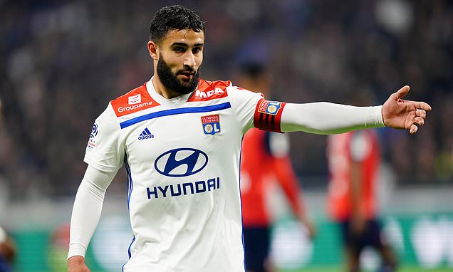 Ai có khả năng đến Arsenal nhất trong số 6 cầu thủ được liên hệ?