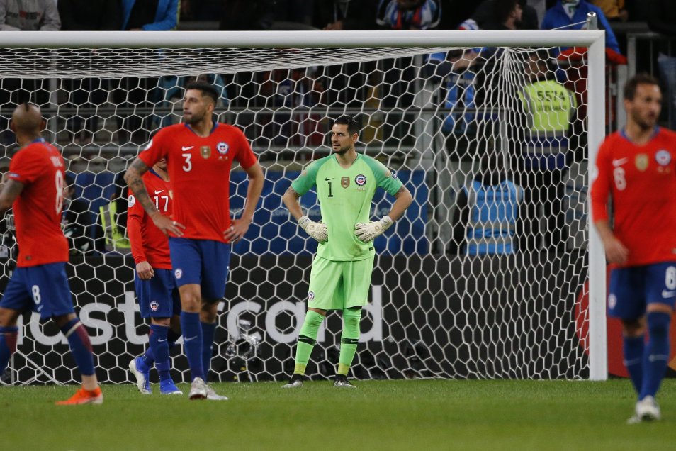 Chile thảm bại trước Peru ở Copa America, Vidal vẫn nói cứng