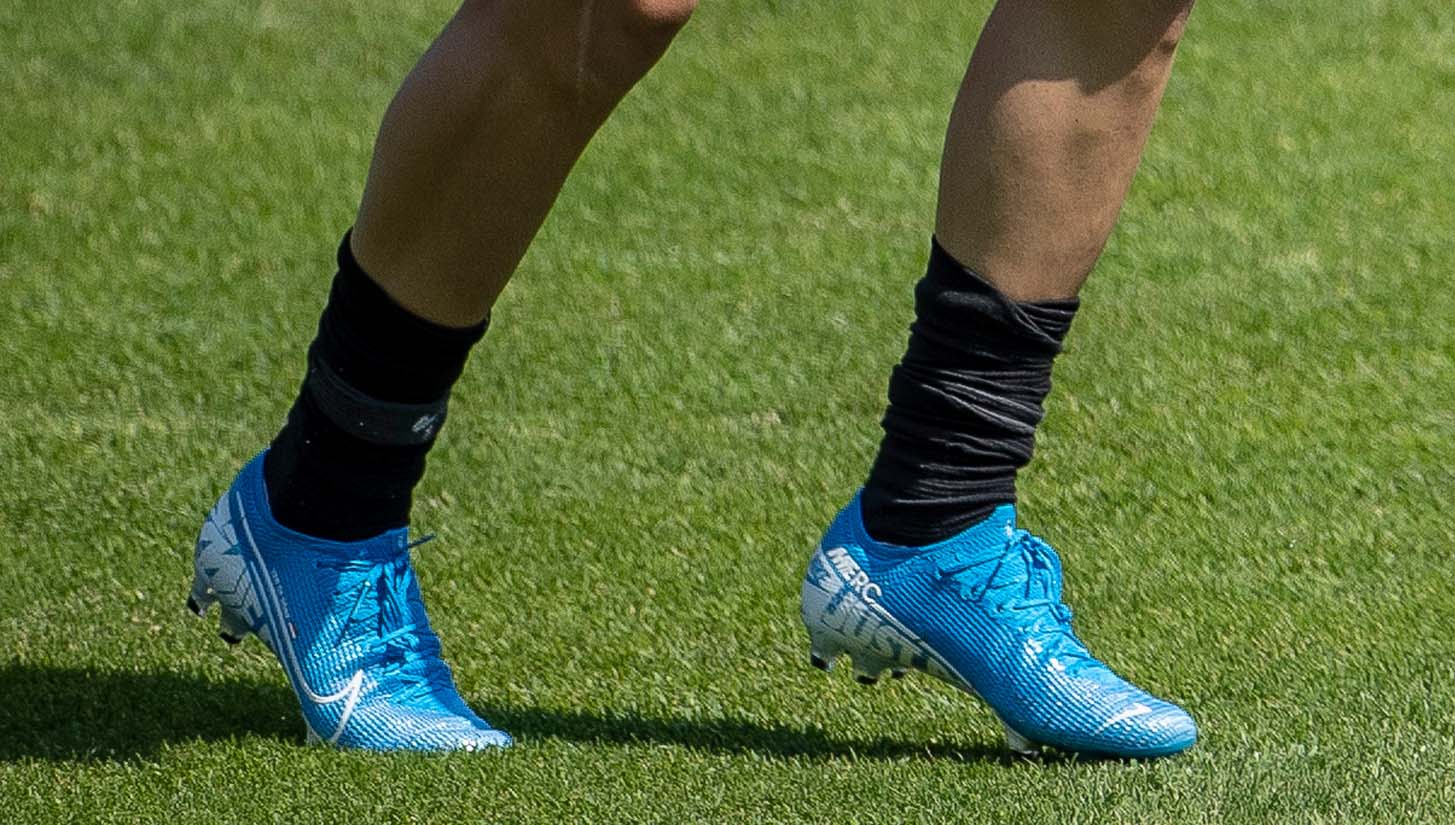Mẫu giày Mercurial thế hệ mới Nike trình làng Mẫu giày Mercurial thế hệ mới Nike trình làng