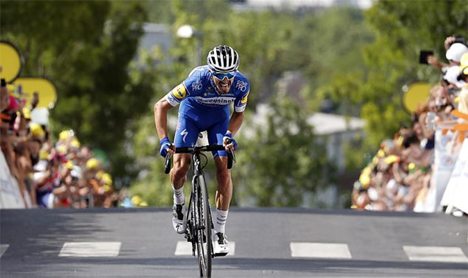 Chặng 3 Tour de France 2019: Julian Alaphilippe tước áo vàng của Mike Teunissen