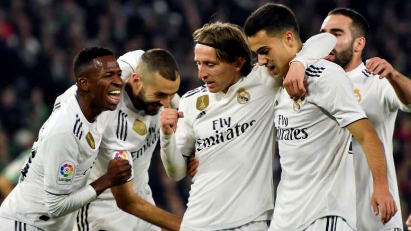 Từ sau lễ bốc thăm vòng 1/8 Cúp C1/Champions League cặp đấu Ajax - Real Madrid thay đổi 180 độ như thế nào?