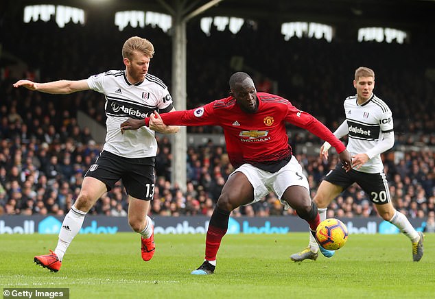 Lukaku “biến mất” ở MU dưới thời Solskjaer như thế nào?