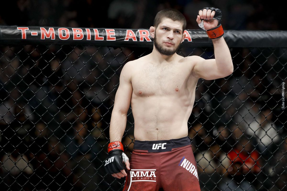 Khabib Nurmagomedov đá đểu Tony Ferguson về vụ hụt đai vô địch