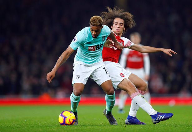 Arsenal thắng tưng bừng và 5 điểm nhấn ở trận gặp Bournemouth Arsenal thắng tưng bừng và 5 điểm nhấn ở trận gặp Bournemouth
