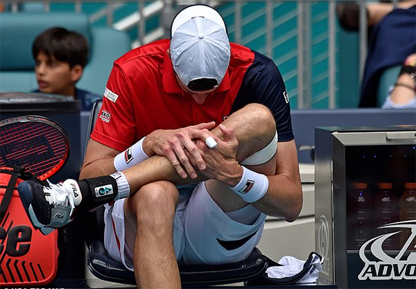 Roger Federer có danh hiệu đơn thứ 101
