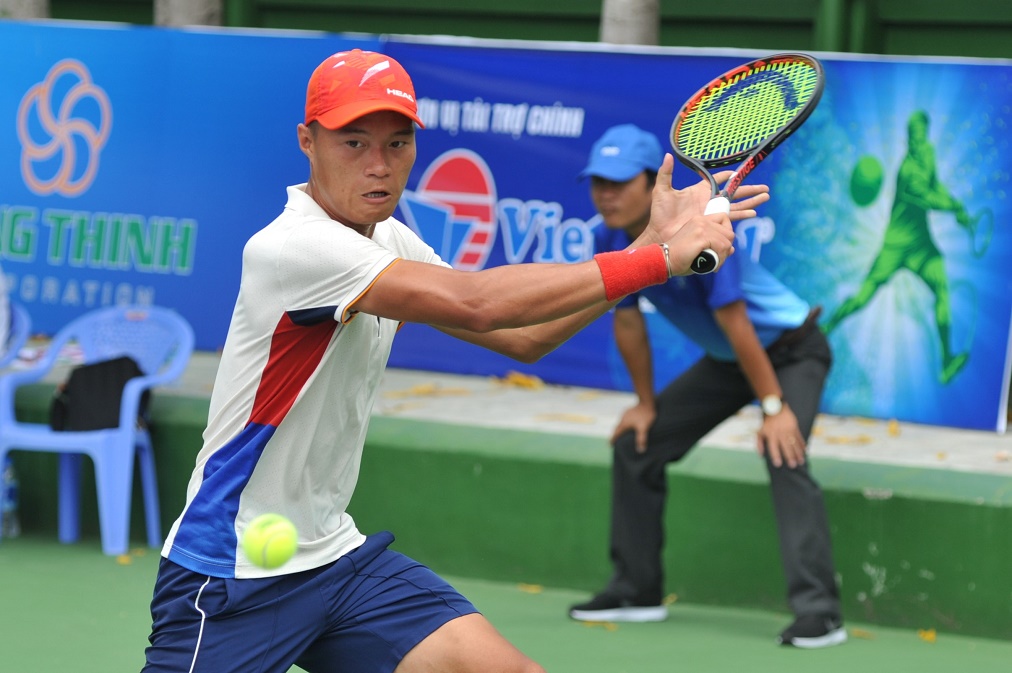 Cựu vô địch quốc gia Phạm Minh Tuấn thắng dễ tại vòng 1 giải tennis VTF Pro Tour 200 -1