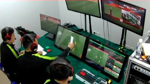 Muốn “cậy nhờ” công bằng ở VAR tại V.League 2019: Khó lắm!
