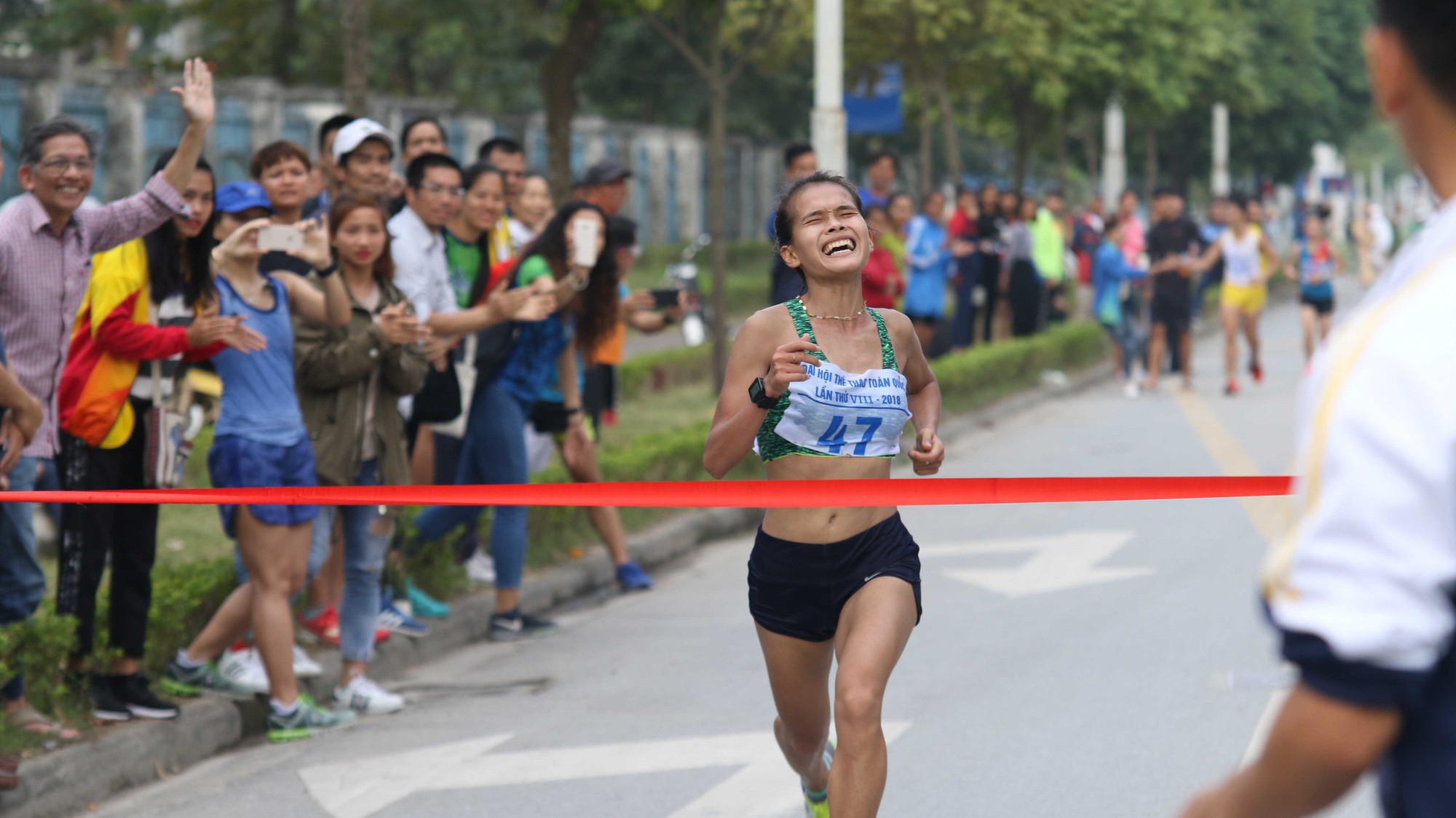 Hùng Hải, Hồng Lệ chia sẻ kinh nghiệm chạy đường dài tại Expo Ecopark Marathon 2019