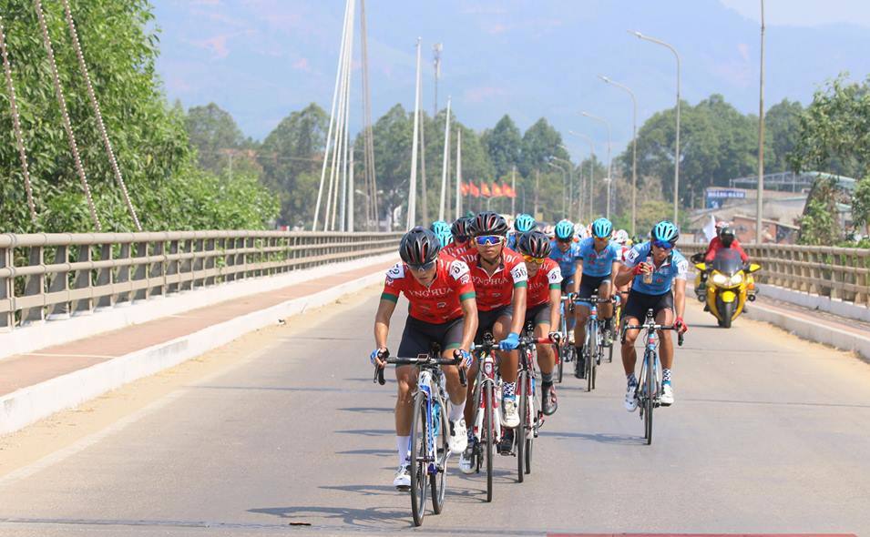 “Vua nước rút” Lê Văn Duẩn lần đầu tiên thắng chặng tại Cúp Truyền hình 2019
