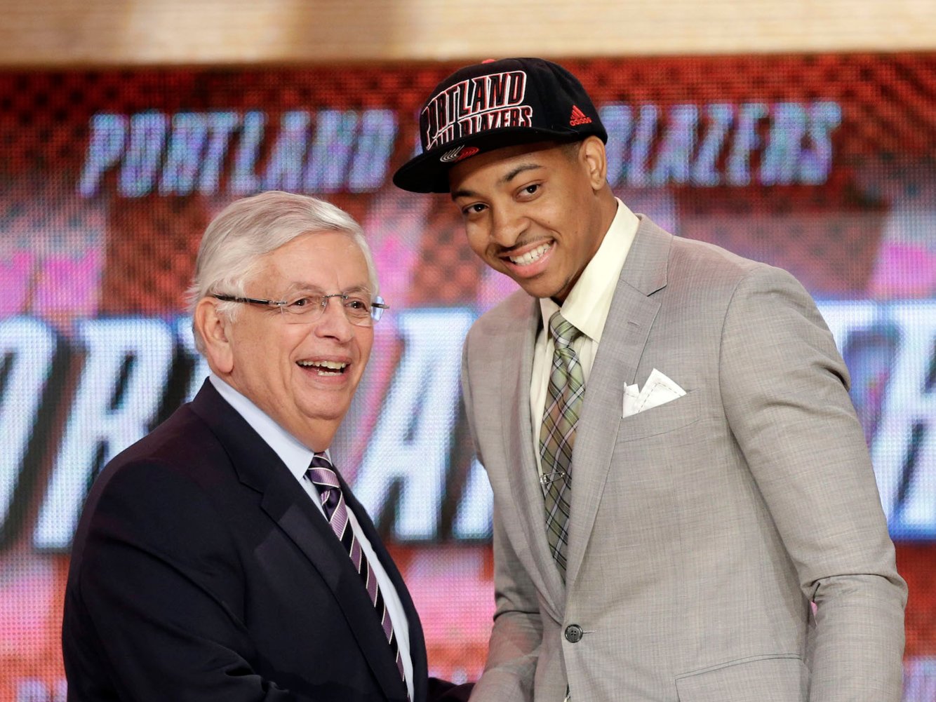 14 cầu thủ được lựa chọn trước Antetokounmpo vào kỳ NBA Draft 2013 giờ đang ở đâu? 14 cầu thủ được lựa chọn trước Antetokounmpo vào kỳ NBA Draft 2013 giờ đang ở đâu?