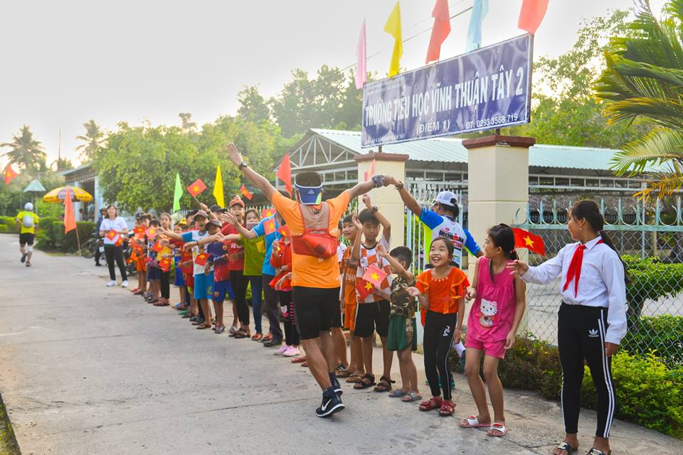 Những khoảnh khắc đẹp nao lòng của Mekong Delta Marathon 2019 Những khoảnh khắc đẹp nao lòng của Mekong Delta Marathon 2019