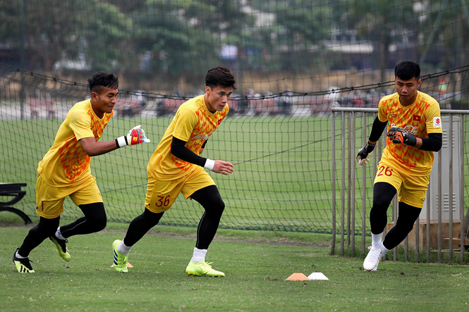 Hậu duệ của Văn Lâm, thủ thành Y Eli Niê: Vượt vũ môn để chắp cánh giấc mơ SEA Games 31