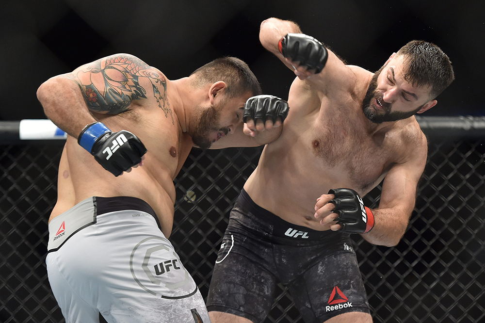 Augusto Sakai: Daniel Cormier giải nghệ sẽ tốt hơn cho hạng cân Heavyweight Augusto Sakai: Daniel Cormier giải nghệ sẽ tốt hơn cho hạng cân Heavyweight