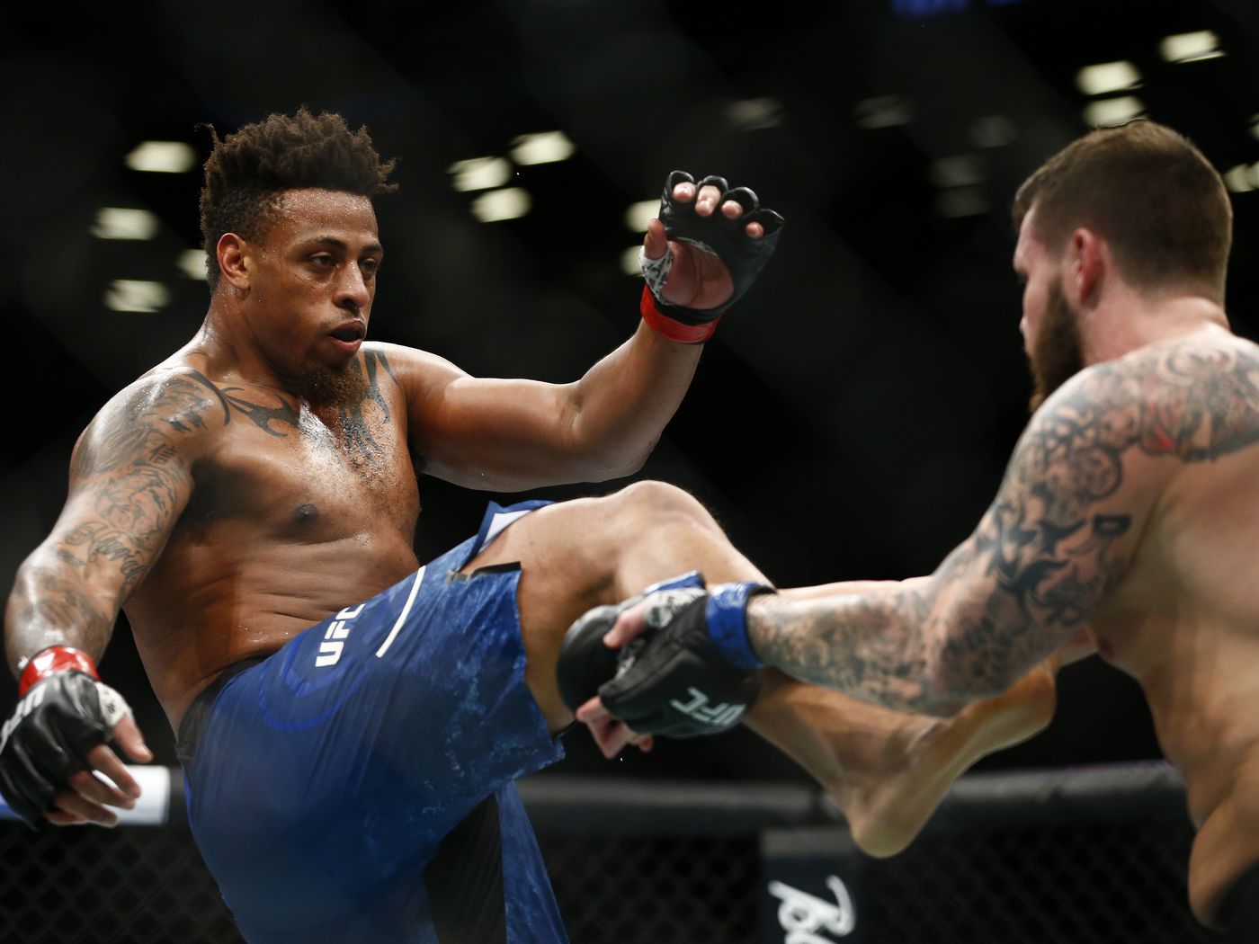 Greg Hardy: Tôi là Michael Jordan phiên bản UFC Greg Hardy: Tôi là Michael Jordan phiên bản UFC
