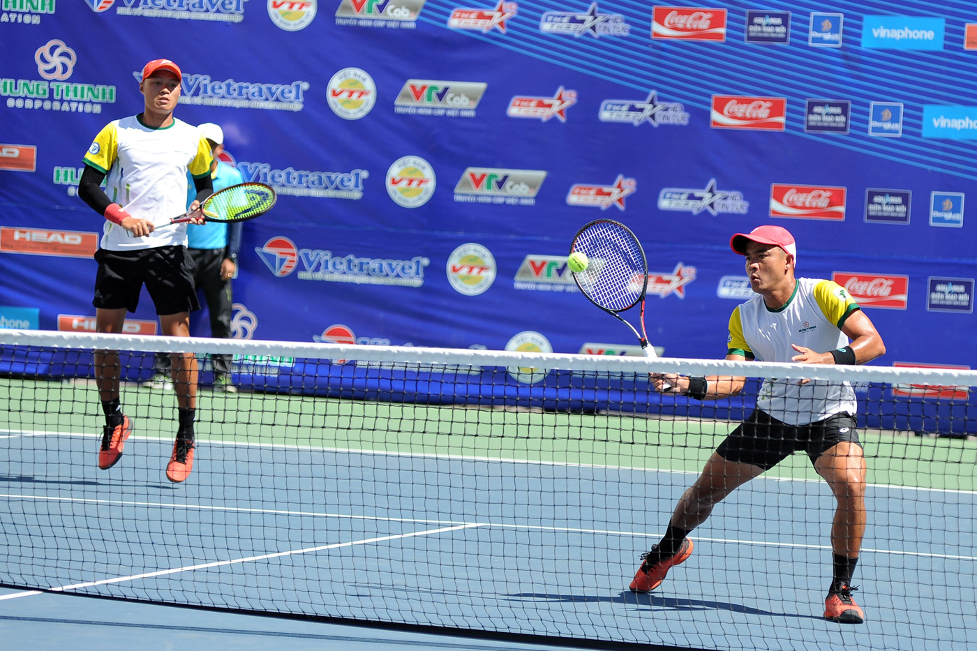 Phạm Minh Tuấn đấu Nguyễn Văn Phương tại chung kết giải tennis VTF Pro Tour 200 -1