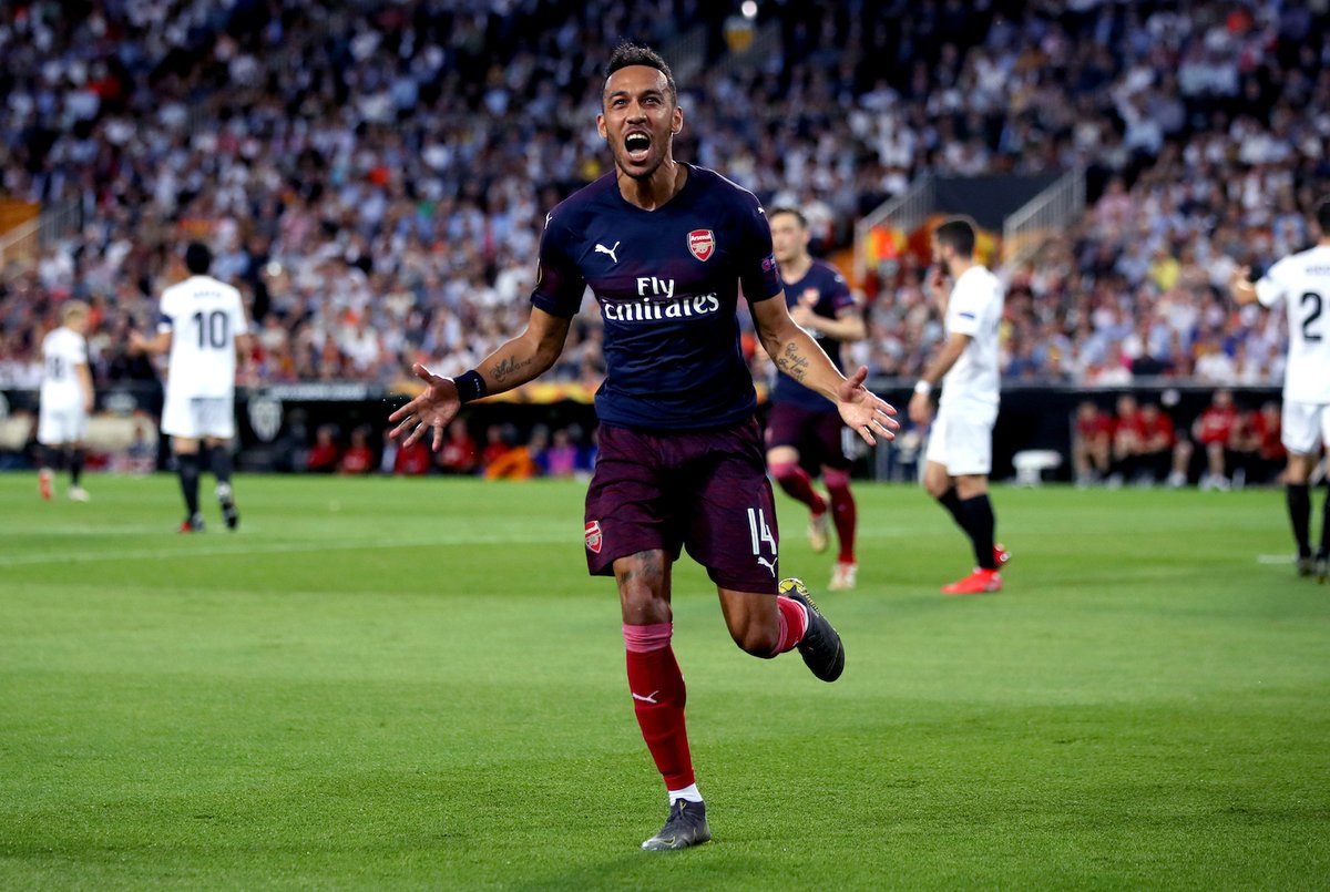 Emery nói gì về người hùng Aubameyang và động lực để Arsenal đánh bại Valencia?