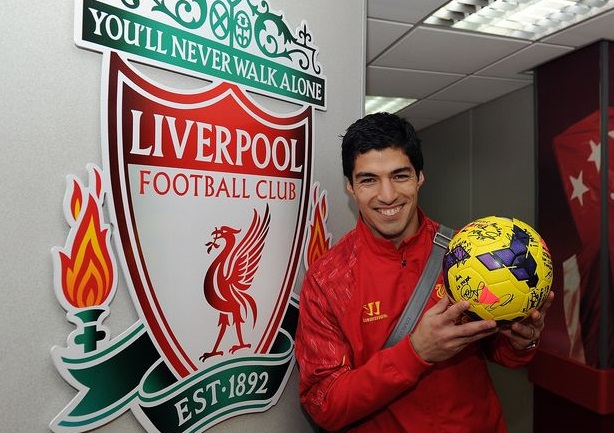Liverpool đã biến đổi từ con mồi thành kẻ săn mồi trên thị trường chuyển nhượng thế nào?