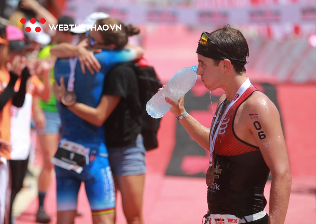 Nam thần Mauricio Mandez đốn tim người hâm mộ với hình ảnh cực ngầu ở IRONMAN 70.3 Vietnam 2019 Nam thần Mauricio Mandez đốn tim người hâm mộ với hình ảnh cực ngầu ở IRONMAN 70.3 Vietnam 2019