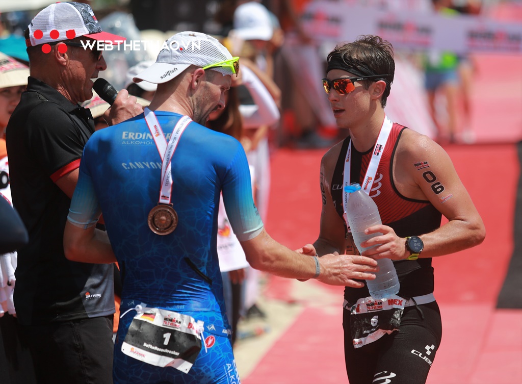 Nam thần Mauricio Mandez đốn tim người hâm mộ với hình ảnh cực ngầu ở IRONMAN 70.3 Vietnam 2019 Nam thần Mauricio Mandez đốn tim người hâm mộ với hình ảnh cực ngầu ở IRONMAN 70.3 Vietnam 2019