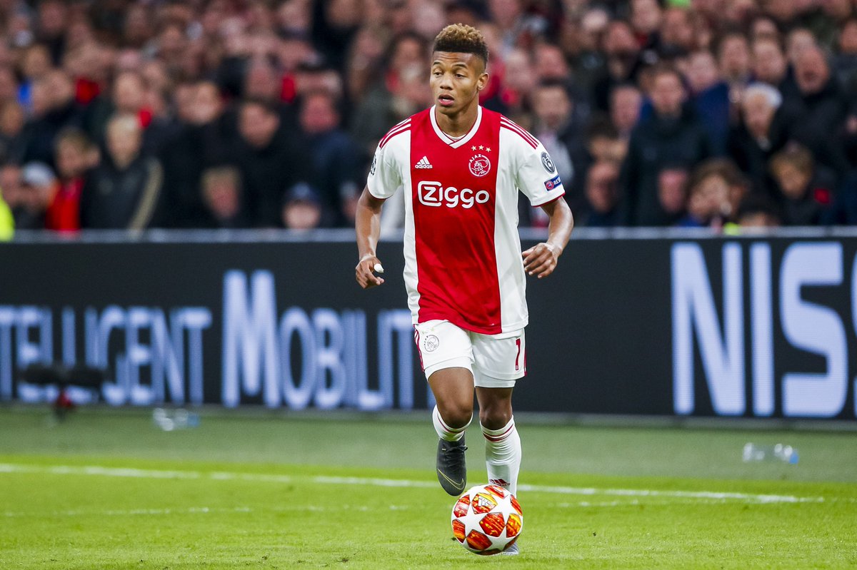Các đại gia Ngoại hạng Anh sẽ mua ai ngay khi thị trường chuyển nhượng mở cửa hôm nay?