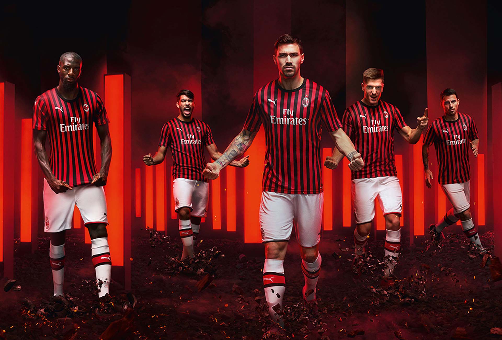 Áo đấu mới của AC Milan lấy cảm hứng từ thành công vào năm 1969 Áo đấu mới của AC Milan lấy cảm hứng từ thành công vào năm 1969