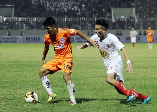 Vòng 11 V.League 2019: Quảng Nam chưa đổi vận, TP.HCM giữ vững ngôi đầu Vòng 11 V.League 2019: Quảng Nam chưa đổi vận, TP.HCM giữ vững ngôi đầu