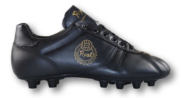 Nike Tiempo, adidas Copa và những mẫu giày bóng đá vượt thời gian Nike Tiempo, adidas Copa và những mẫu giày bóng đá vượt thời gian