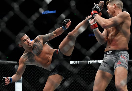 HLV của Anthony Pettis nói về chìa khóa thành công để đánh bại được Nate Diaz HLV của Anthony Pettis nói về chìa khóa thành công để đánh bại được Nate Diaz
