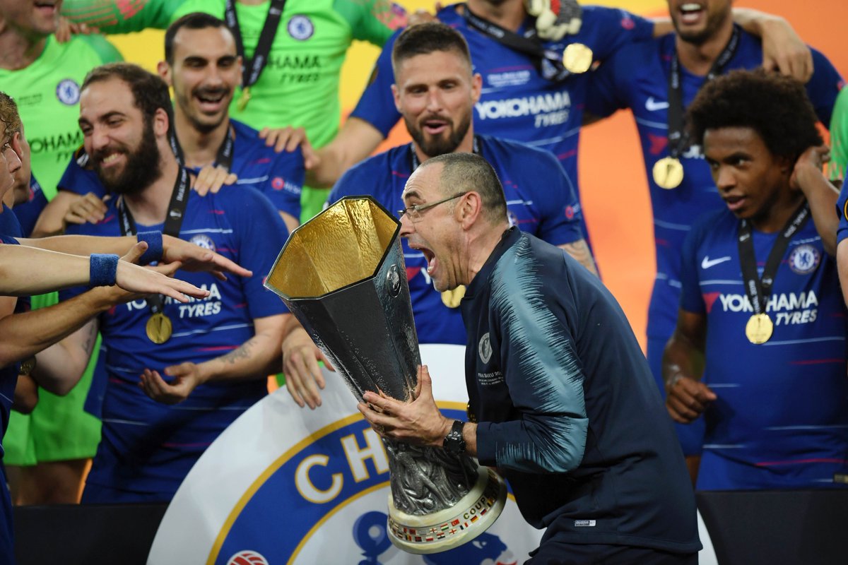 Thỏa hiệp đặc biệt giữa Chelsea và Juventus về Sarri và hậu vệ Emerson
