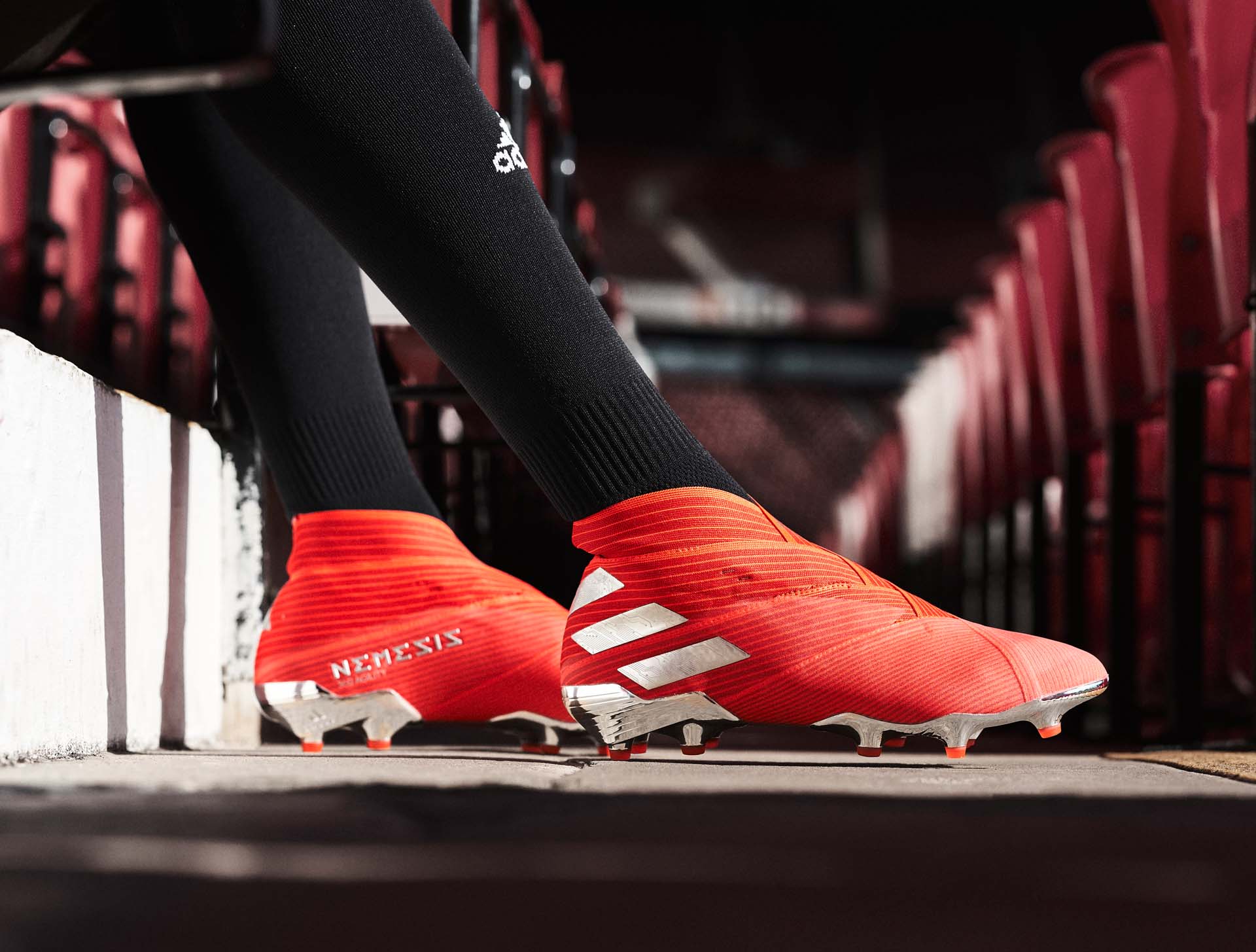 Adidas ra mắt giày Nemeziz 19+ thế hệ mới Adidas ra mắt giày Nemeziz 19+ thế hệ mới