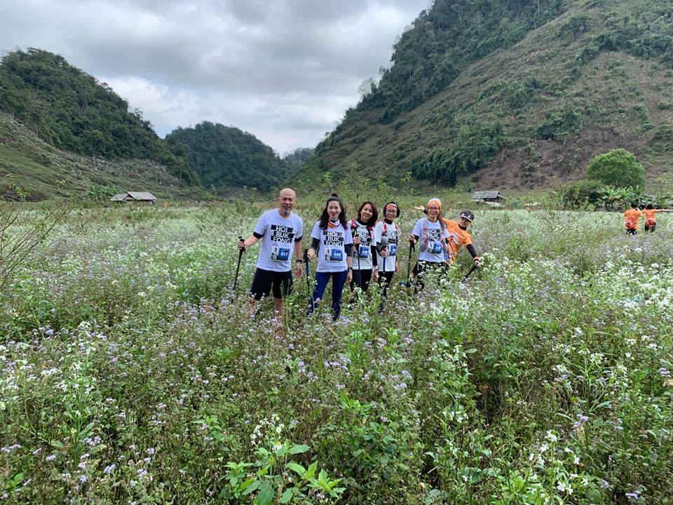 Nhạc sĩ Huy Tuấn chạy 21km DLUT 2019: Không sử dụng túi nylon, dọn rác... khoe Facebook