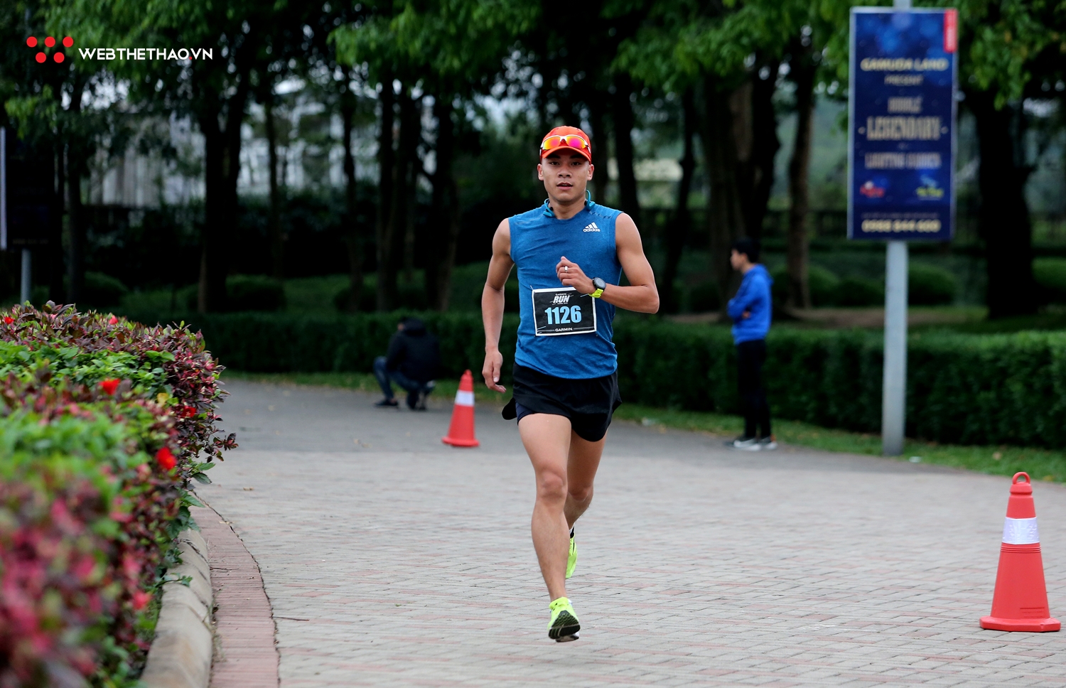 Hàng trăm runner sải bước tại Garmin Run Hanoi 2019 dưới cái lạnh 15 độ