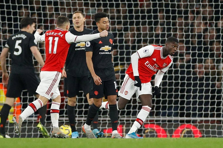Mesut Ozil được huyền thoại MU khen ngợi khi tỏa sáng với Arsenal Mesut Ozil được huyền thoại MU khen ngợi khi tỏa sáng với Arsenal