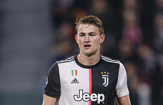 Sau MU, siêu cò Raiola lại công kích Ajax vụ chuyển nhượng De Ligt Sau MU, siêu cò Raiola lại công kích Ajax vụ chuyển nhượng De Ligt