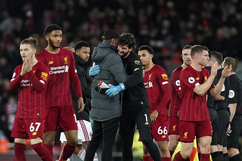 Liverpool lập kỷ lục Ngoại hạng Anh khi hoàn tất 365 ngày bất bại Liverpool lập kỷ lục Ngoại hạng Anh khi hoàn tất 365 ngày bất bại