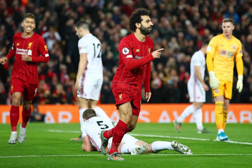 Liverpool đã hơn Man City và MU bao nhiêu điểm sau 1 năm bất bại? Liverpool đã hơn Man City và MU bao nhiêu điểm sau 1 năm bất bại?