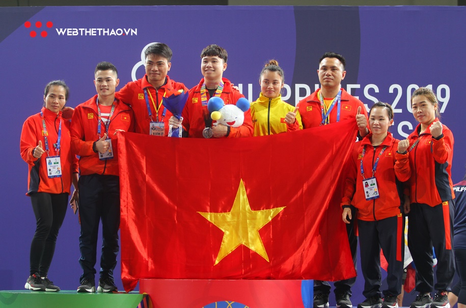 HLV Lưu Văn Thắng chia sẻ cảm xúc khi lọt vào Top 3 đề cử HLV của năm Cúp Chiến thắng 2019